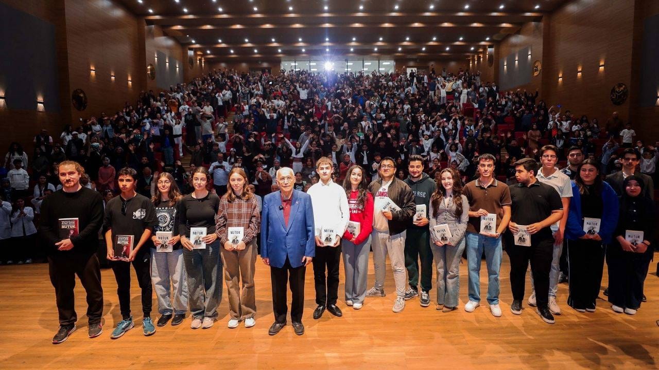 Başkan Yaşar öğrenci ve velilerle bir araya geldi