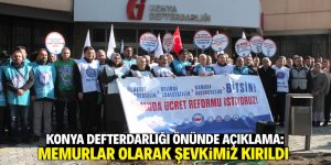 Konya Defterdarlığı önünde açıklama: Memur enflasyona ezildi!