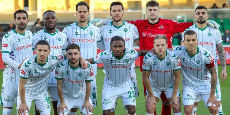 Konyaspor 3. sırada kaldı