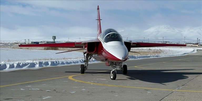 Türkiye’nin ilk milli jet uçağı HÜRJET sınavdan geçti
