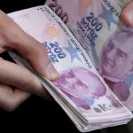 Her iki aileden biri borçlu!