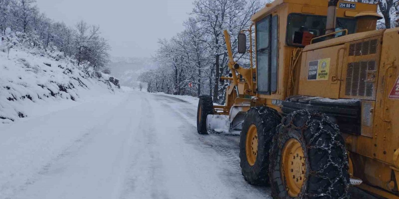 Kar Yağışı Sonrası Konya’da Ana Arterler ve Hastaneler Açık Tutuluyor