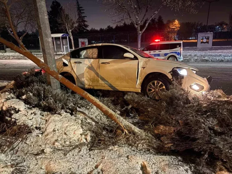 Kayseri’de Alkollü Sürücü Kaza Yaptı