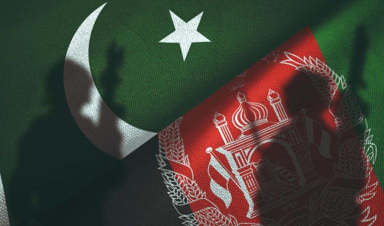 Pakistan’daki bazı askeri tesisler hedef alındı