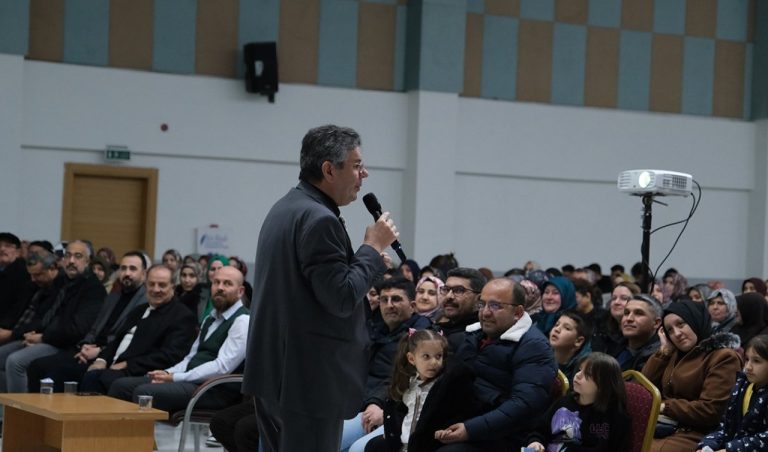 Konya Büyükşehir’in “STK Proje Destek Programı’’ ile aile ve eğitim içerikli projeler hayata geçiriliyor
