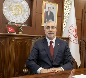 Vedat Işıkhan Kimdir?