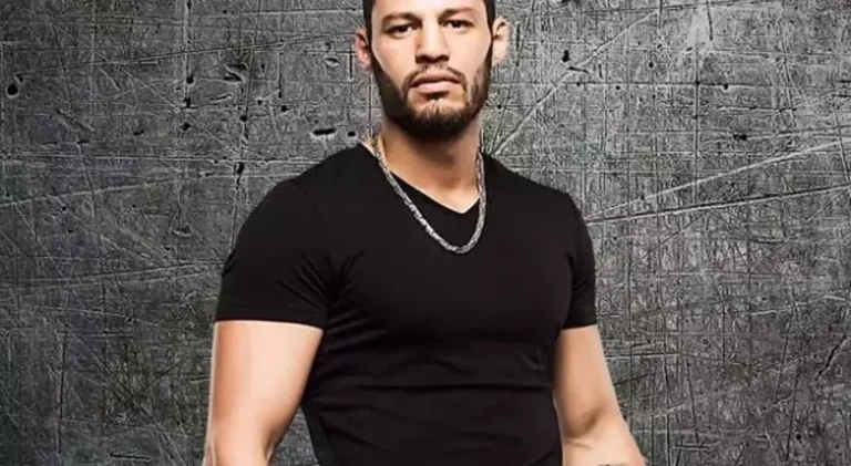 Avatar Atakan Kimdir?