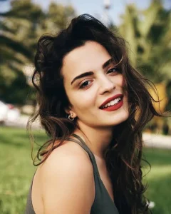 Aslı Bekiroğlu Kimdir?
