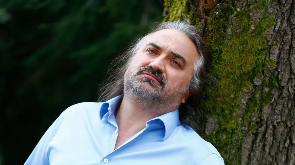 Volkan Konak Kimdir?