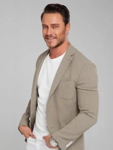 Burak Çelik Kimdir?
