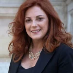 Derya Alabora Kimdir?