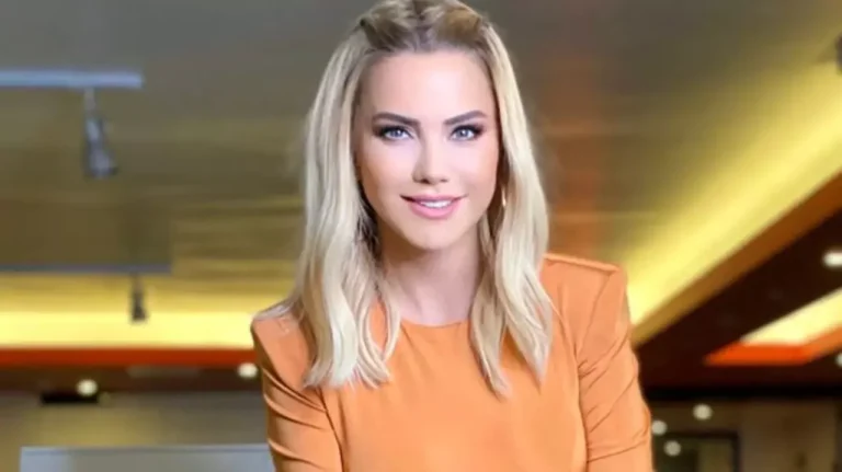 Ece Erken Kimdir?