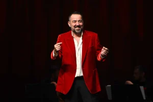 Ata Demirer Kimdir?