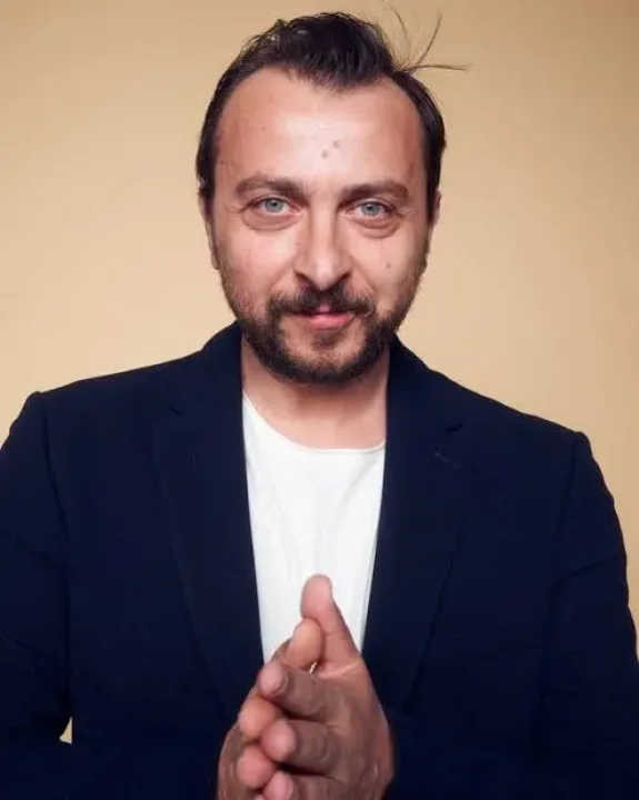 Ali Atay Kimdir?