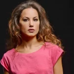 Yıldız Asyalı Kimdir?