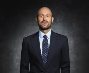 Onur Güvenatam Kimdir?