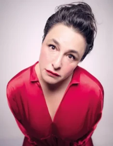 Esra Dermancıoğlu Kimdir?