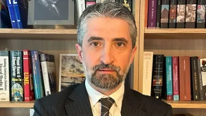 Ozan Diren Kimdir?