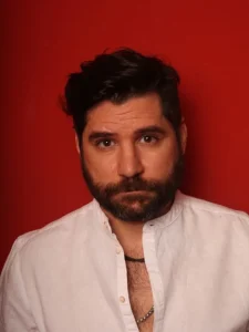 Ceyhun Fersoy Kimdir?