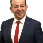 Tanju Özcan Kimdir?