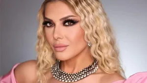 Esra Özmen Kimdir?
