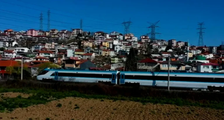 Milli Tren Hız Testini Geçti