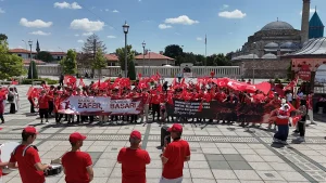 Konya’da küçük kalplerden büyük destek: LGS ve milli takım yan yana!